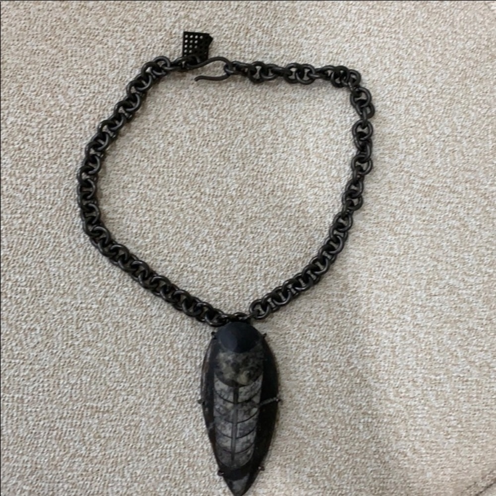 Stunning Kelly Wearstler fossil pendant‎ necklace